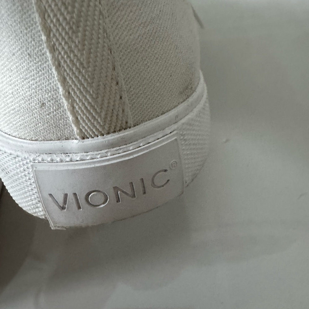 VIONIC White Comfortable Casual Canvas Lace-Up Sneakers Size 6.5 - Picture 8 of 9